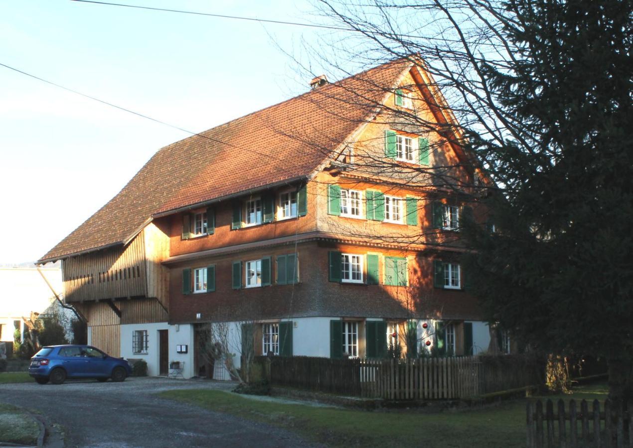 Ferienwohnung Auszeit Dornbirn Bagian luar foto
